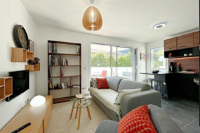 Superb APT 1 BDRM TERRACE 2 BIKES